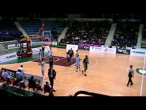 LEBOro15J PLANASA NAVARRA...,79 - 70,CAFES CANDELAS BREOGAN... (30/12/2015)