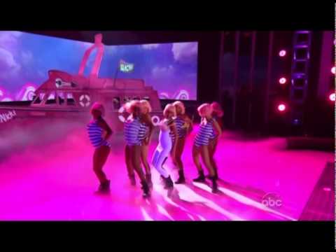 Nicki Minaj @Billboard Music Awards 2011 Live Performance