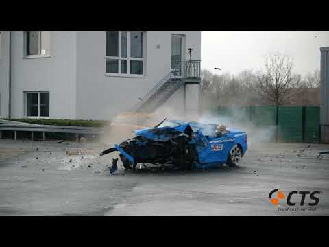 Oncoming traffic collision: Opel Vectra B vs. Mercedes SLK R170