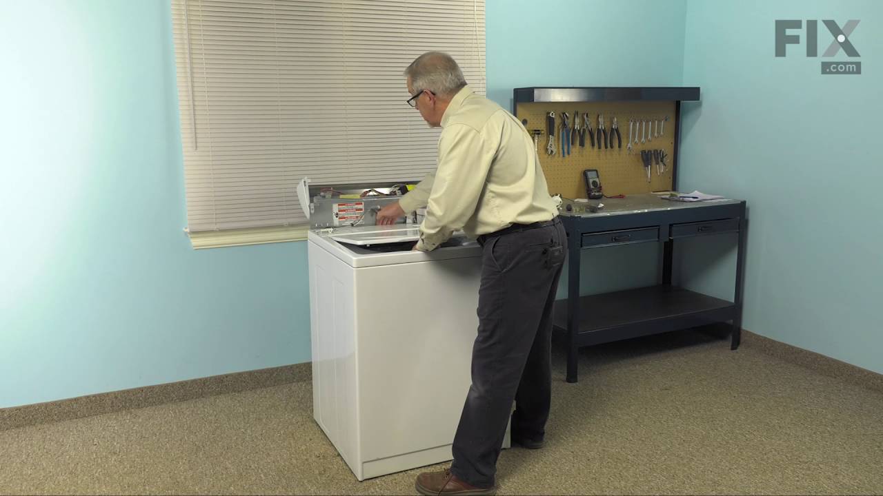 Replacing the Water Level Switch