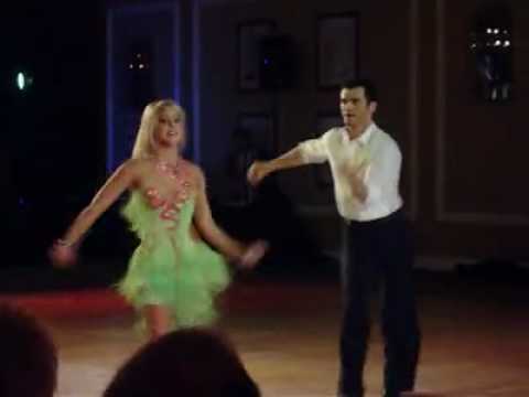 Tony Dovolani and  Chelsea Hightower