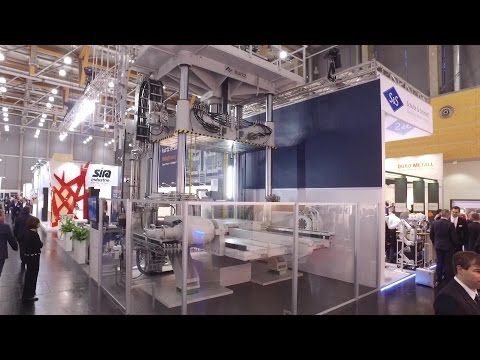 Kurtz Power-Presse auf der EUROGUSS 2016 | Entgraten