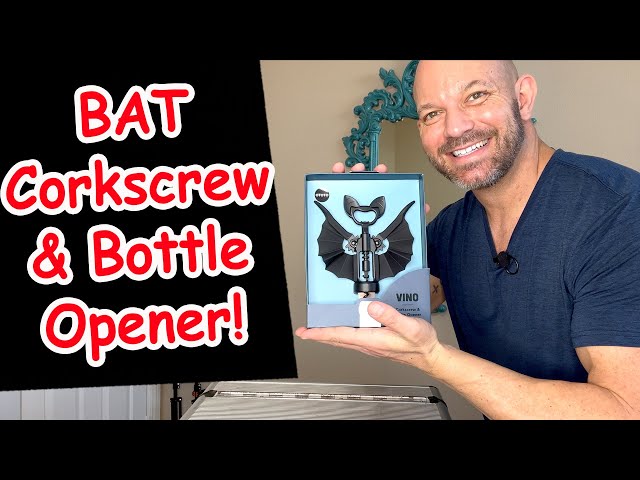 Vídeo relacionado con OTOTO Vino Spooky Bat - Abridor de vino y cerveza 2 en 1, sacacorchos y abridor de botellas, accesorios góticos y regalos de cocina, perfectos y geniales