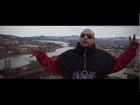 Deniszzle - Аз Съм Войник ВИДЕО 2013