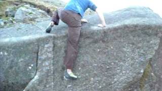 preview picture of video 'David's Glendalough boulder.'