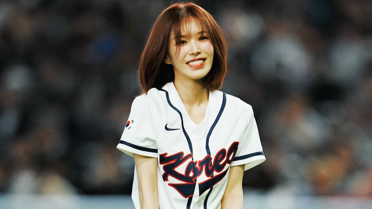 Wendy throws out the first pitch ahead of World Baseball Classic Pool Play!