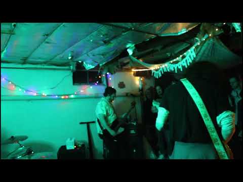 no momentum - "furniture" (fugazi cover) live