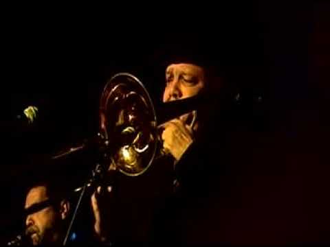 SALSA CHICAGO MAMBO ALL STARS. DIRECTED BY J ELIEZER ARMIJOS Y MIGUEL MENDEZ