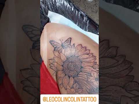 Do desenho para tatuagem leão tattoo Leo Colin Tattoo floral