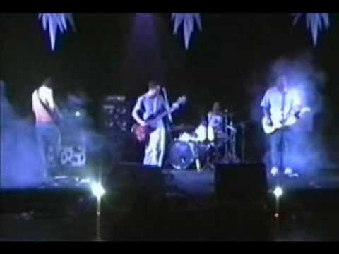 Lê Almeida - Loretta Scars (Pavement cover) video thumbnail