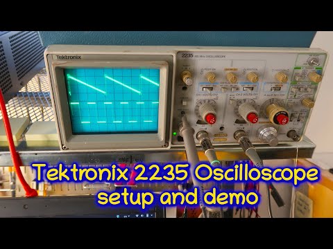 Tektronix 2235 Oscilloscope demo and basic setup