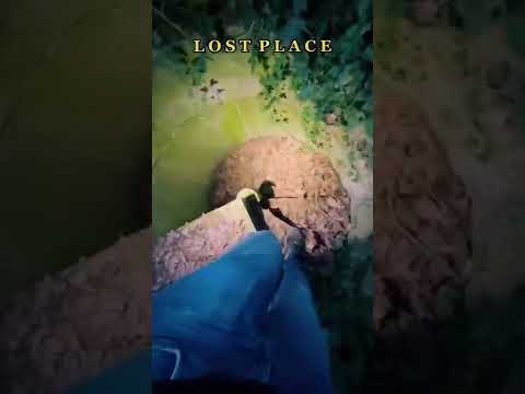 LOSTPLACE // LEICHE 💀⚰️ im Lostplace gefunden!🧟😱(Full Video online) #shorts #friedhof #geist #horror