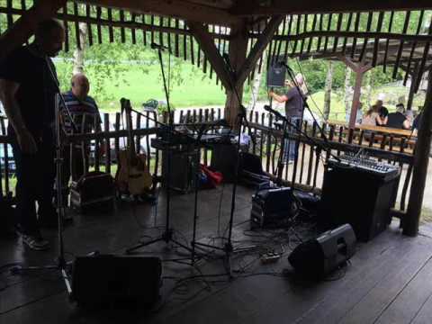 metuljček zlat, Ansambel CAR