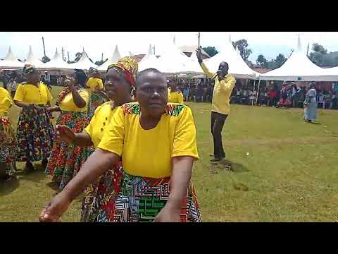 LIVE: WOMEN BREAK DANCE IN NYAMIRA RIGOMA FOR WALTER NYAMBATI 🤣🤣🤣🤣🤣🤣🤣