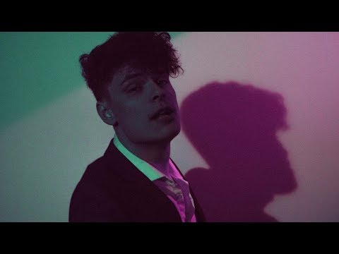 ARES feat. NANE - Parfum de iarna (Official Video)