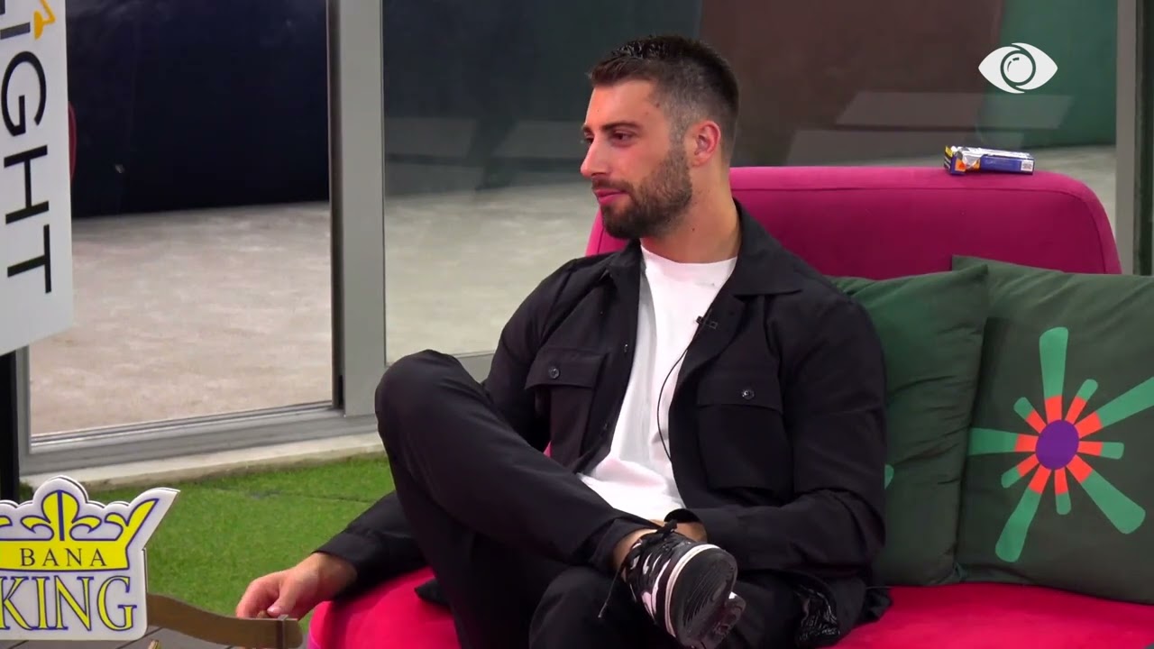 Meritoni-Eglës: Unë ndihem i ofenduar kur shoh një zonjë të tillë që...