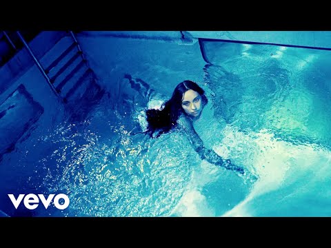 GIOMANI - TOMORROW (Official Music Video)