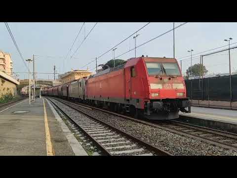 E483.106 DB+E494.212 CFI con carri misti in transito a Genova Quarto