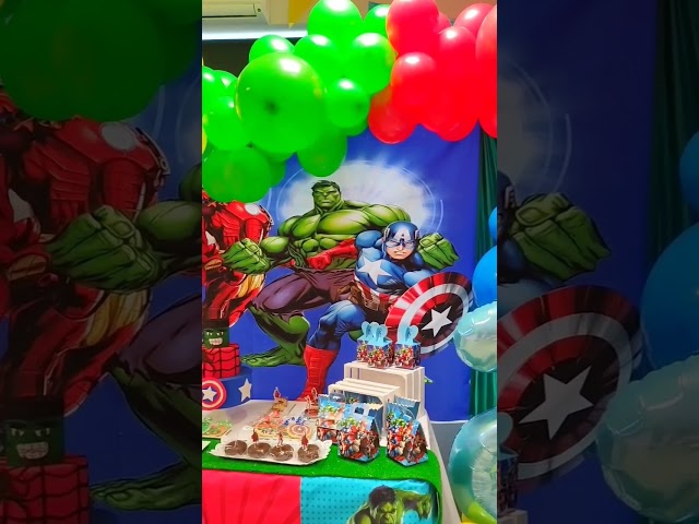 Vídeo relacionado con ZSYIULIA 2 manteles desechables para fiesta de superhéroes para cumpleaños de niños, decoración de fiesta de dibujos animados de superhéroes, mantel para fiesta temática de Vengadores