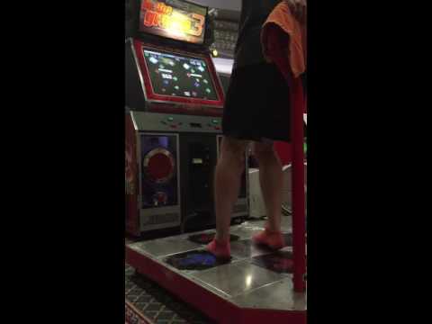 v4extreme vs Cory - Masked Bitch - ITG Upper - DDR Storm 2016