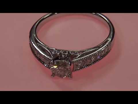 Engagement Ring 0.47ct center