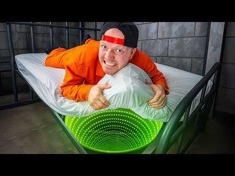 7 Extreme Ways to Sneak Out of Prison!