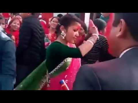 KUNNI KINA HO SUPER HIT NEPALI LIVE DOHORI