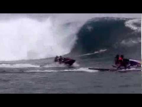 Pat Gudaskas: two late drops, Sunset Beach and Cloudbreak