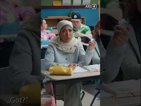 Phil Laude lehrt Sexualkunde | Almania #shorts