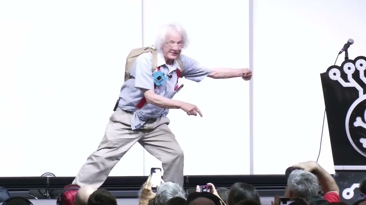 Cliff Stoll at DEF CON 34: Stalking the Wily Hacker, 40 Years Later