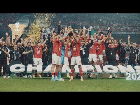 Ensemble.. Nous combattons, Nous gagnons, Nous fêtons