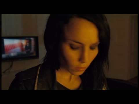 VERDAMMNIS-Szene03 [HD] Lisbeth Salander gesucht wegen dreifachen Mordes