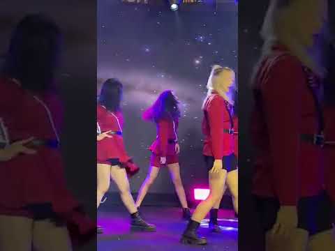 MNZ cover dance 2022 final round: So want ,Ptt Loona  by Rookie girls ( Sita ‘s Fancam) 25 /06/2022