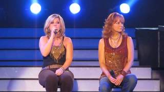 Kelly Clarkson &amp; Reba - The Greatest Man I Never Knew - Jonesboro
