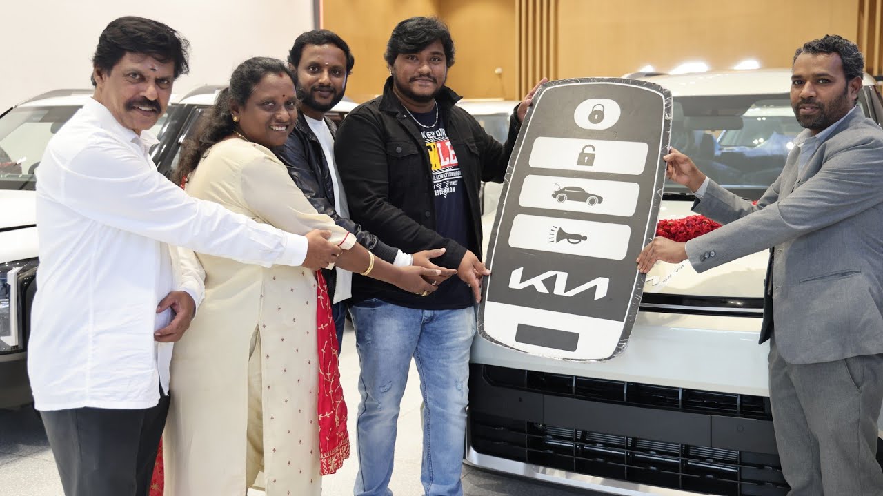 New Car 😍 Delivery Ivathu❤ | Foodieboss vlogs | Kia Carens Clavis | Kannada vlog | Car Delivery 2026