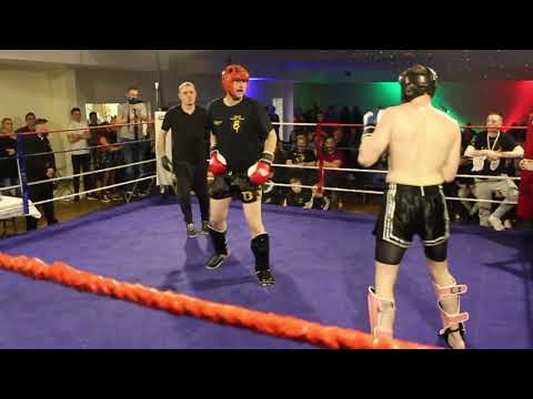 Round 1 Tucker in Ringsend rumble low kick bout