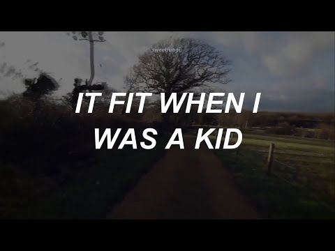 Crystal Castles - It fit when I was A kid (Lyrics/Sub Español)