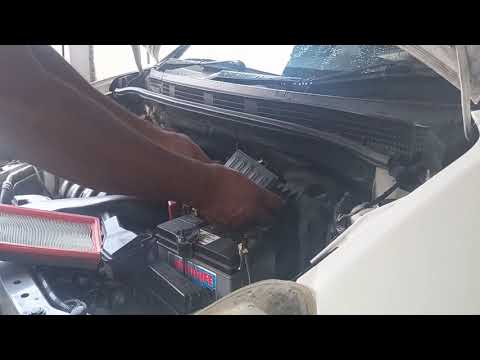 How to Change 2012 Nissan Air Filter - AD Wagon