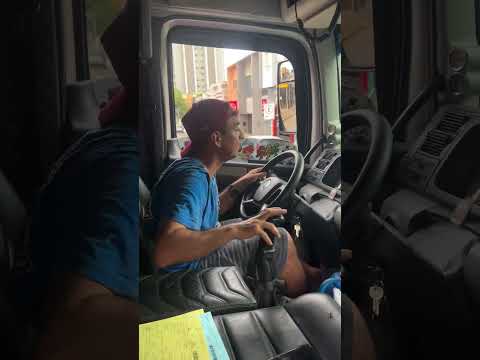 PÉ DE FERRO LOUCO SAINDO CRUZANDO MARCHA #shortsfeed #shortsvideo #shortsviral