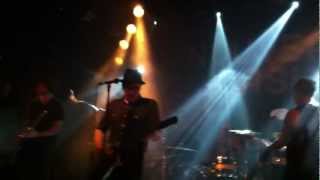 Fall Out Boy - The Patron Saint Of Liars And Fakes (Live @ Nouveau Casino - Paris) [27/02/2013]