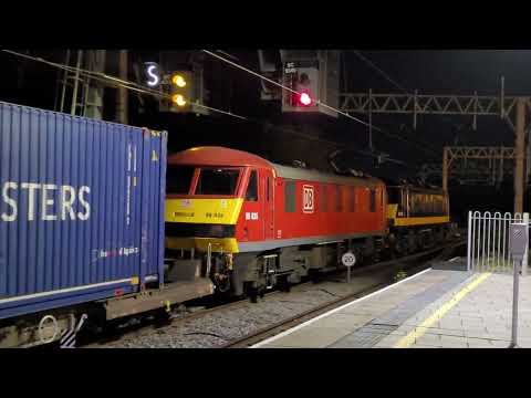 4S49 - DB90's - 90029 and 90035 at P7, Stafford - tea break over, ready steady go !!!