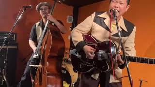 the flying jalapeno 【let'er roll】