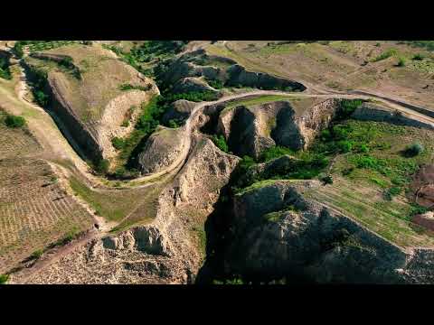 Visit Moldova - Satul Văleni