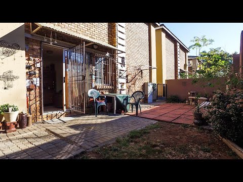2 Bedroom Duplex for sale in Gauteng | East Rand | Boksburg | Farrar Park | 17 Thorneyc |