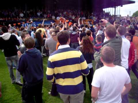 Barnet pitch invasion 2011