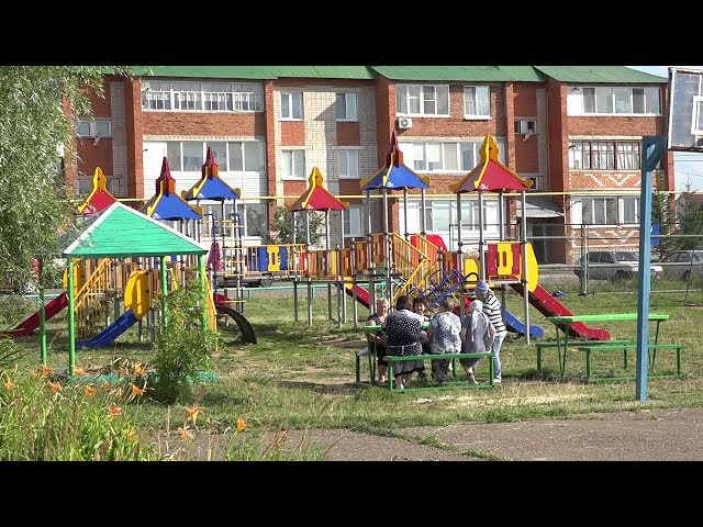 Соседи добрые, двор уютный
