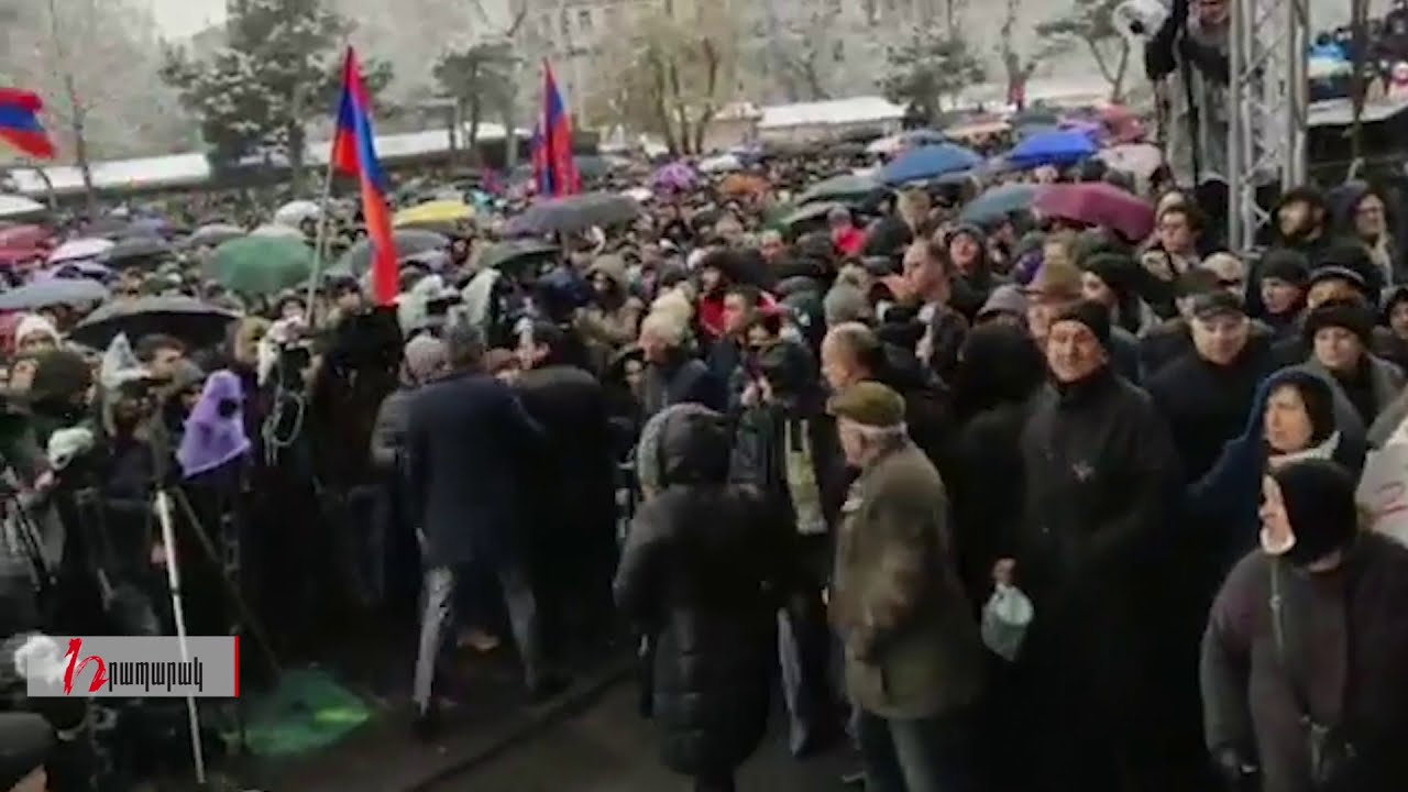 Սադրիչին հեռացրին հարթակի մոտից