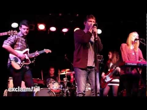 Los Campesinos! -By Your Hand (LIVE on Exclaim! TV)