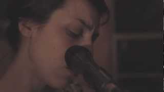 Julia Holter - Moni Mon Amie (Yours Truly Session)