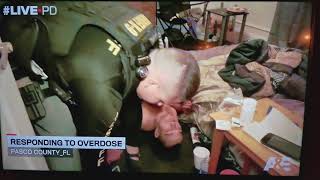 Narcan administration after heroin overdose caught live on camera!!! Shocking...
